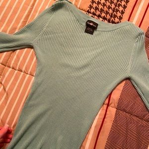 Fitted thermal like top dress up or down